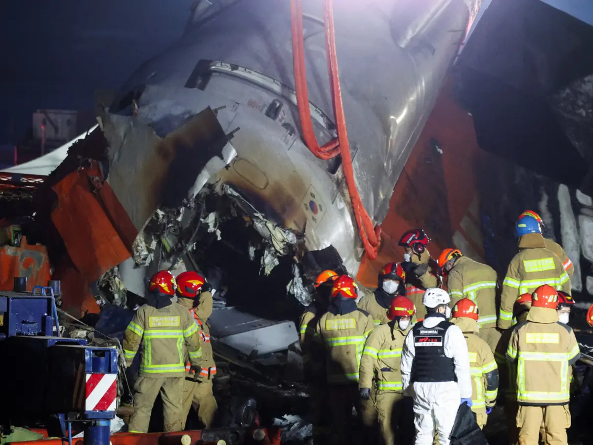 South Korea plane crash: A look at the last moments of the Jeju Air ...