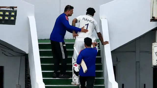 टी-ब्रेक के बाद मैदान पर लंगड़ाते दिखे KL RAHUL, रिटायर्ड हर्ट होकर हुए बाहर
