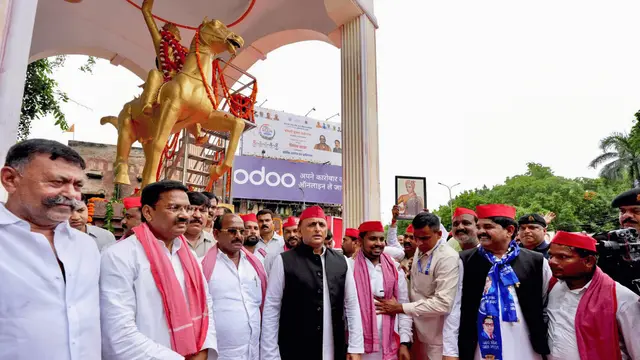 अखिलेश यादव का वादा, UP में सपा सरकार बनते ही 16 अगस्त को होगी सरकारी छुट्टी