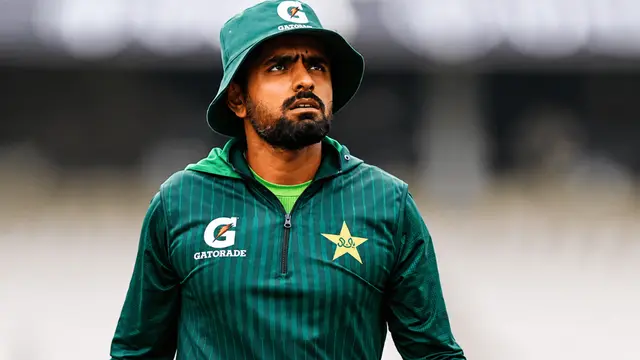 ENG VS PAK: इंग्लैंड के खिलाफ पहले टेस्ट से बाहर हो सकते हैं Babar Azam