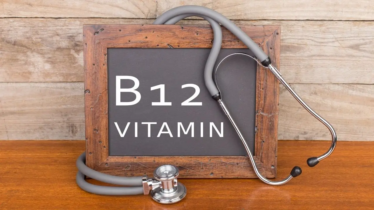 Vitamin B12 की कमी के ये लक्षण, जिन्हें नजरअंदाज नहीं करना चाहिए