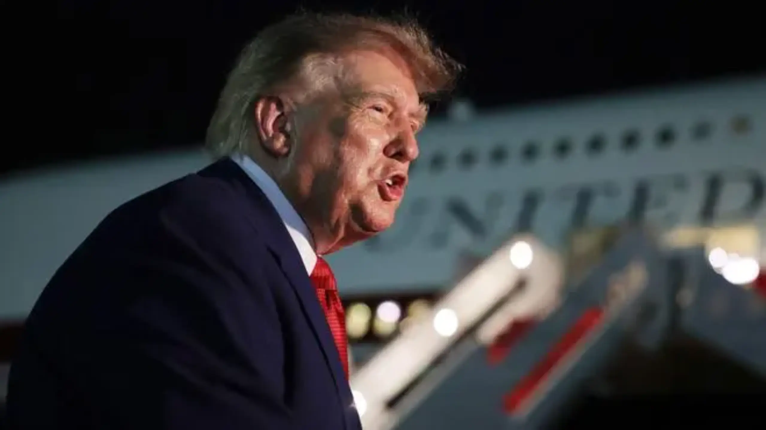Trump ने फिर दी IRAN पर कड़े प्रतिबंध लगाने की धमकी, साउथ कोरिया से भी हुए नाराज