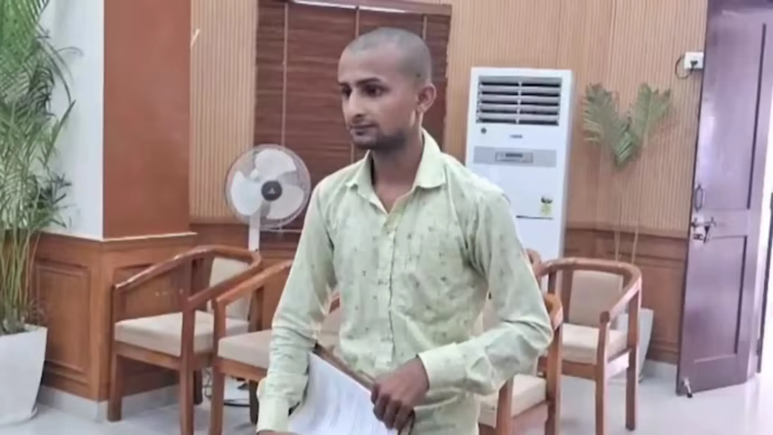 न नौकरी बची, न राशन कार्ड; सिक्योरिटी गार्ड को मिला 3 करोड़ का GST नोटिस