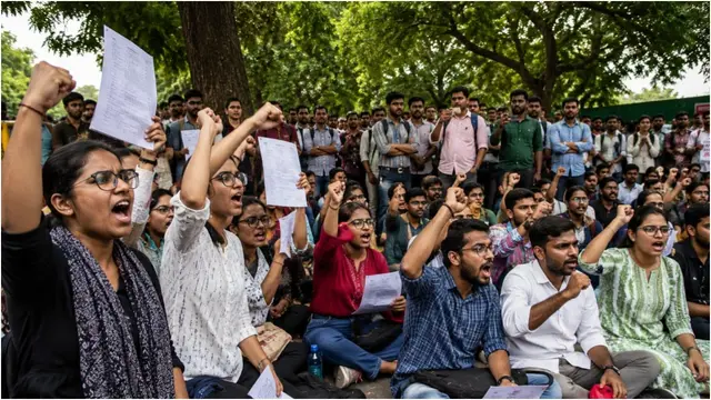 दिल्ली के जंतर-मंतर पर शुरु हुआ नया प्रोटेस्ट, UGC के नियमों पर फूटा गुस्सा
