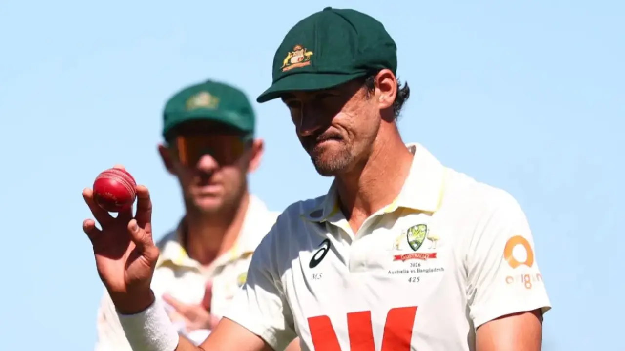 Mitchell Starc ने रचा इतिहास, टेस्ट में पहले ओवर में झटके सबसे ज्यादा विकेट