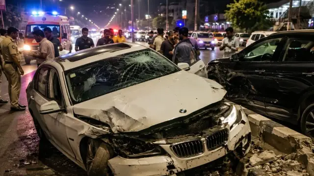 Delhi में तेज रफ्तार कार डिवाइडर तोड़कर SUV से टकराई, दो MLA समेत छह घायल