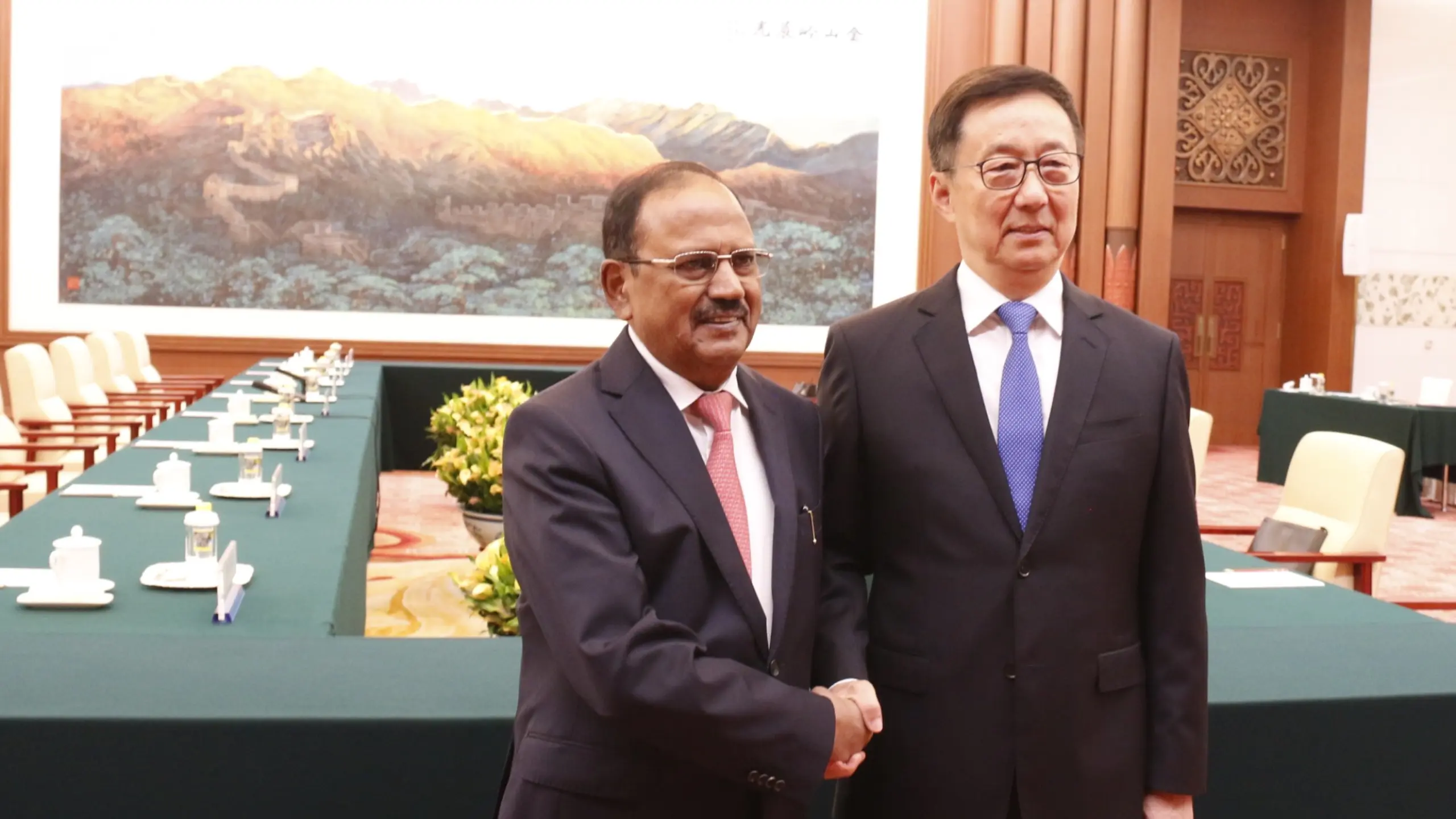 President Xi Jinping के भारत दौरे से पहले चीन के उपराष्ट्रपति से मिले Ajit Doval