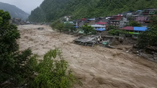 Isha फाउंडेशन के 80 लोग लापता, सदगुरु ने मांगी Nepal जाने की परमिशन