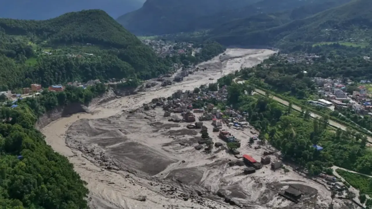 Nepal Floods: बंगाल के 36 लोग लापता, राज्य सरकार ने की पुष्टि