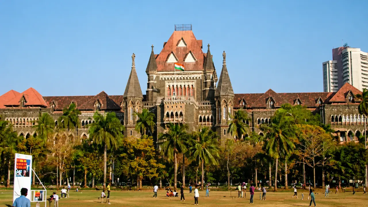 Bombay HC Clerk Exam: 16 अगस्त का टाइपिंग टेस्ट रद्द, जल्द आएगी नई तारीख