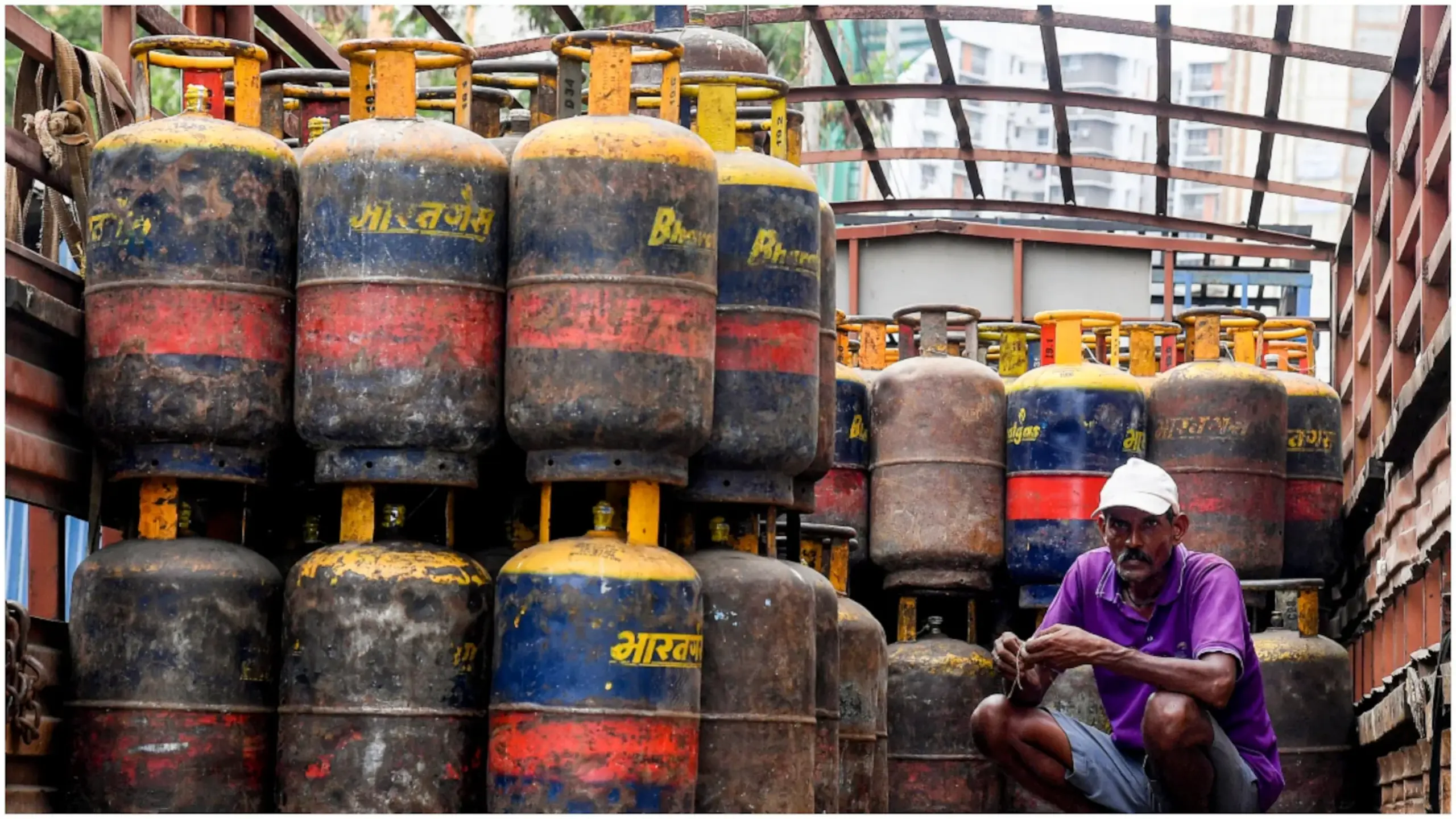 सितंबर के पहले दिन लगा महंगाई का झटका, ₹9.50 बढ़े LPG के दाम