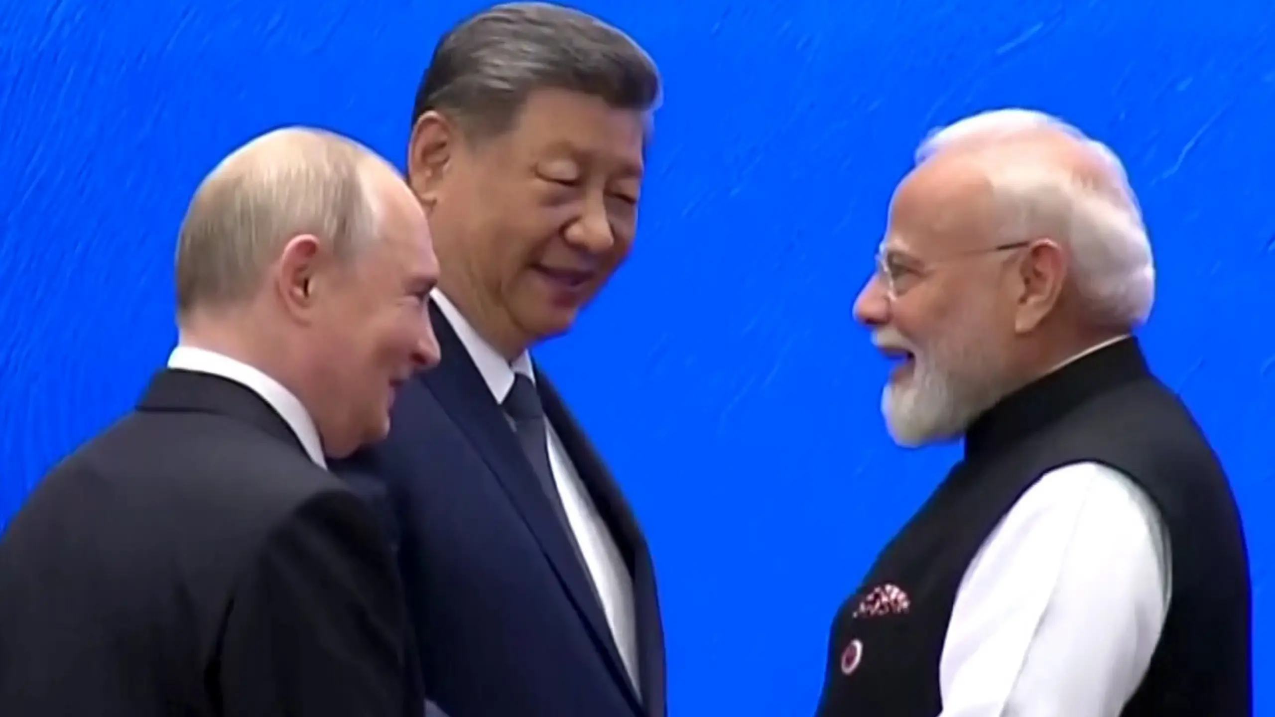 Putin और शी जिनपिंग से मिले PM MODI, SCO समिट में दिखे एक साथ