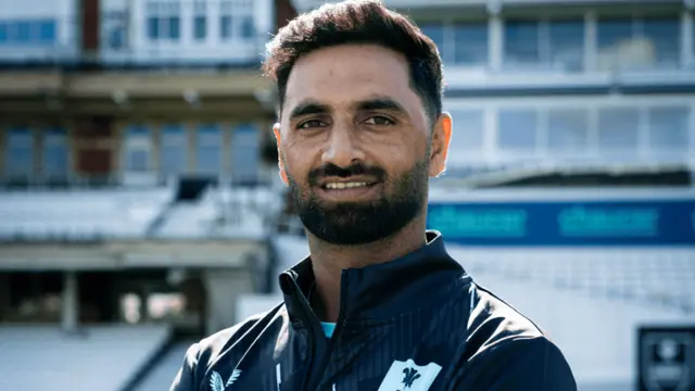Aaqib Nabi को मिला इंग्लैंड में मौका, Surrey के लिए खेलेंगे 3 मुकाबले