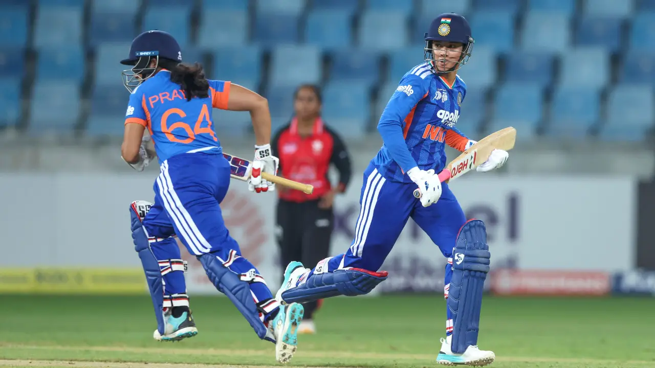 Smriti Mandhana का रिकॉर्ड, बनीं सबसे ज्यादा शतक लगाने वाली महिला बल्लेबाज