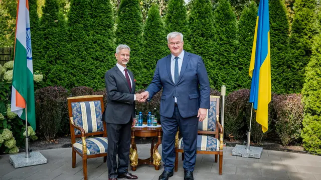 ‘भारत शांति के लिए मदद को तैयार’, Ukraine में बोले विदेश मंत्री