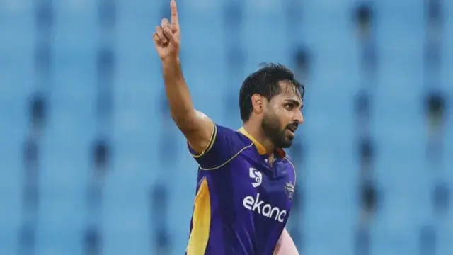 4 ओवर 10 रन और 4 शिकार, Bhuvi ने Lunknow Falcons की कराई फाइनल में एंट्री