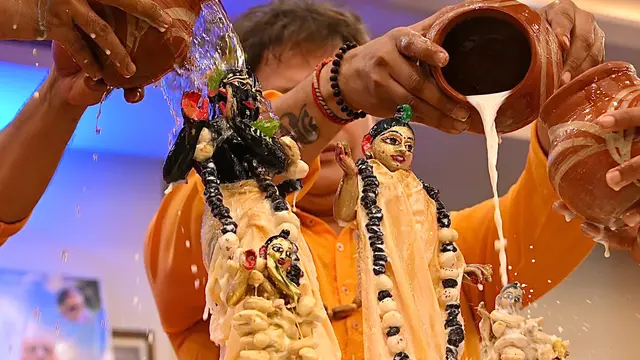 ‘जय कन्हैया लाल की...’, पूरे देश में Krishna Janmashtami की रही धूम