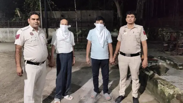 Delhi Building Collapse: बिल्डिंग मालिक की पत्नी और बेटे को भी किया गिरफ्तार