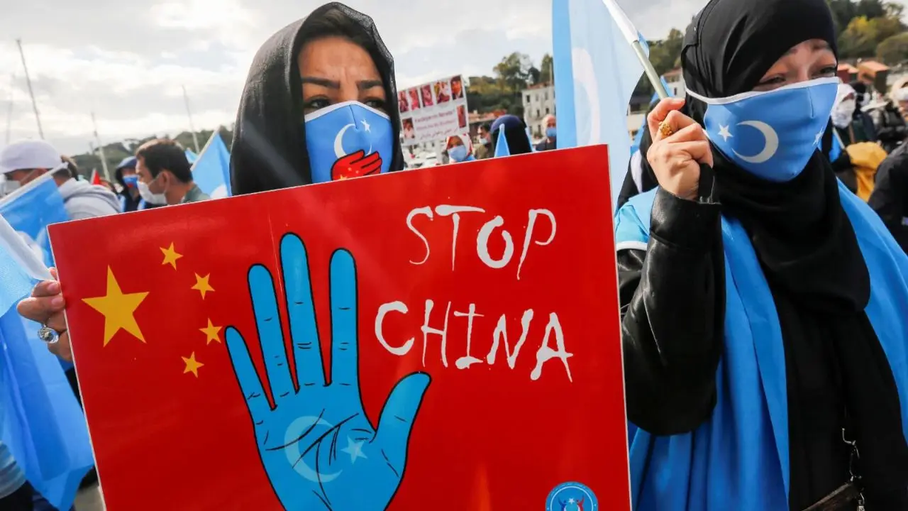China के नए कानून पर सवाल, Uyghur समुदाय के अधिकारों को लेकर विवाद