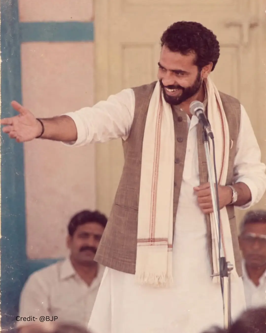 PM Modi से Rahul Gandhi तक का Retro Look वायरल, AI Trend ने मचाई धूम 2