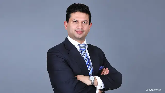 गर्लफ्रेंड पर करोड़ों लुटाए, Breakup के बाद Court पहुंचे TCI Express CEO