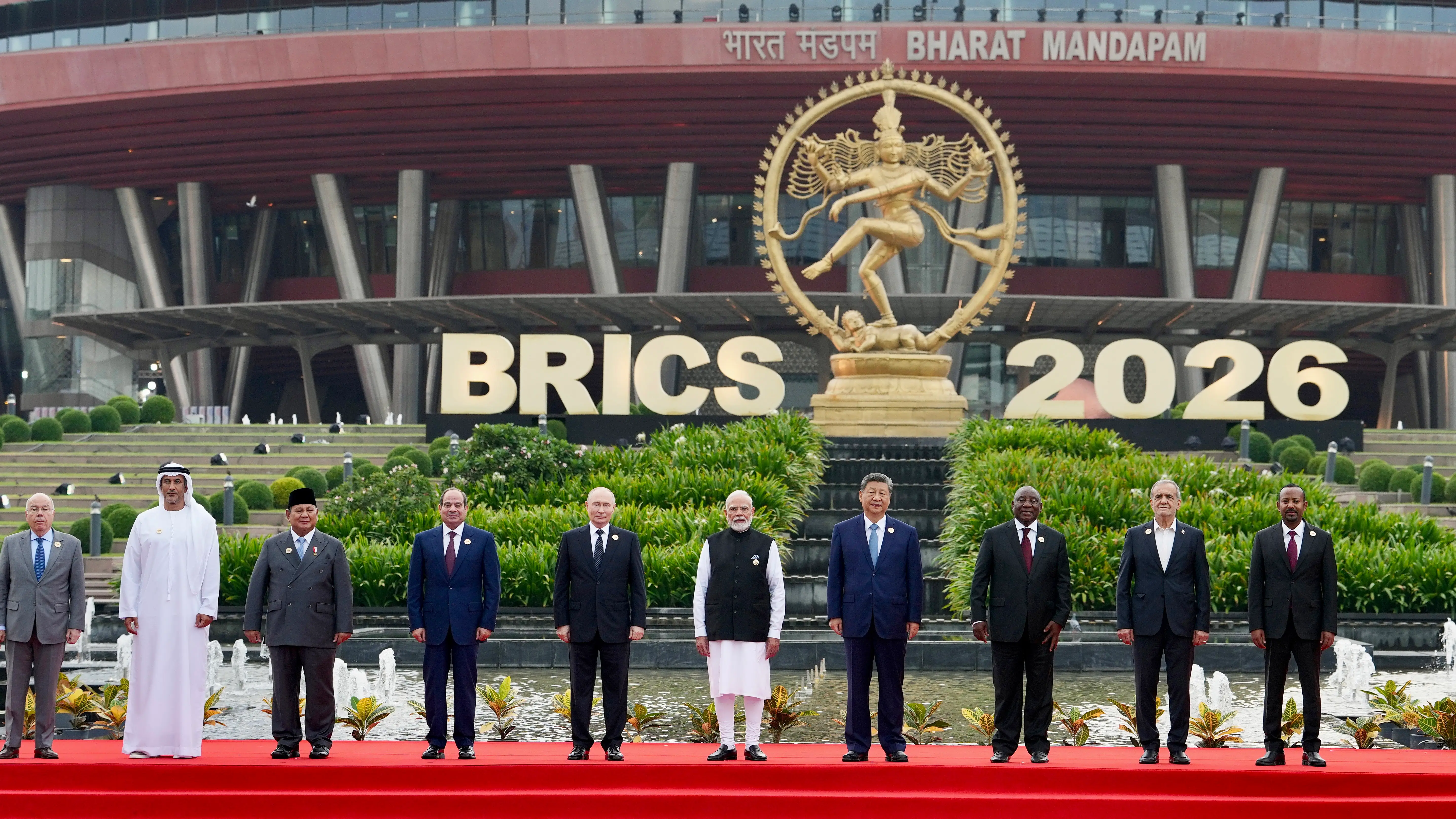 PM MODI, Putin और Xi Jinping दिखे एक साथ, BRICS की फैमिली फोटो आई सामने