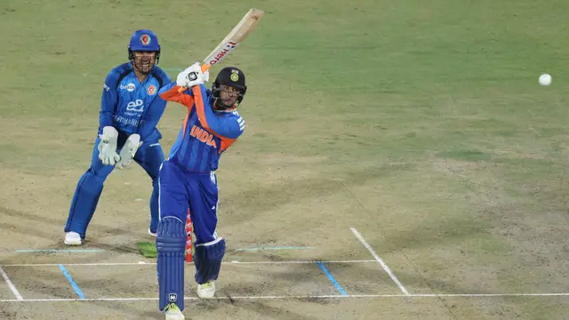 Abhishek Sharma का बड़ा कारनामा, T20 क्रिकेट में पूरे किए 3000 रन