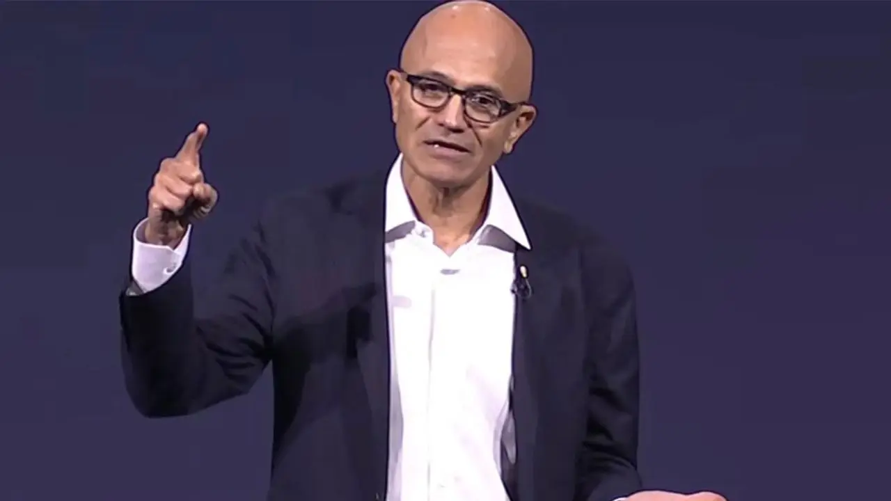 AI पर Satya Nadella की चेतावनी, बोले- इंसानों के कंट्रोल में रहना चाहिए एआई