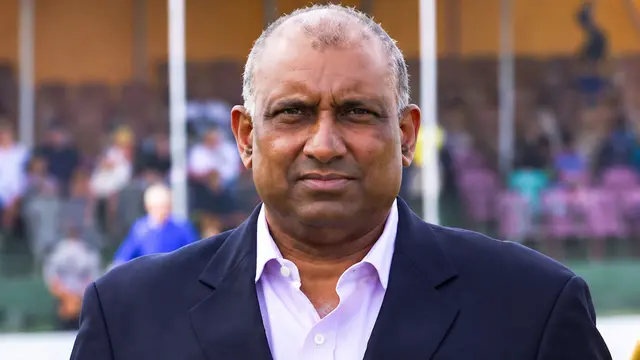 श्रीलंका के पूर्व क्रिकेटर Aravinda de Silva खिलाफ गिरफ्तारी का वारंट जारी