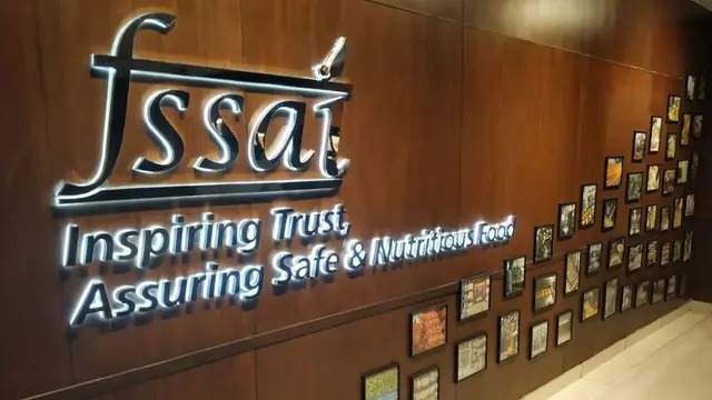अब Junk Food पर दिखेगा Red Warning Label, FSSAI ने सुप्रीम कोर्ट को बताया प्लान