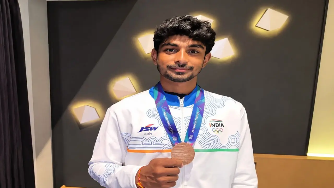 ‘भुट्टे खाकर जीता मेडल’: Soft Tennis मेडलिस्ट Jay Meena ने सुनाया संघर्ष का सफर