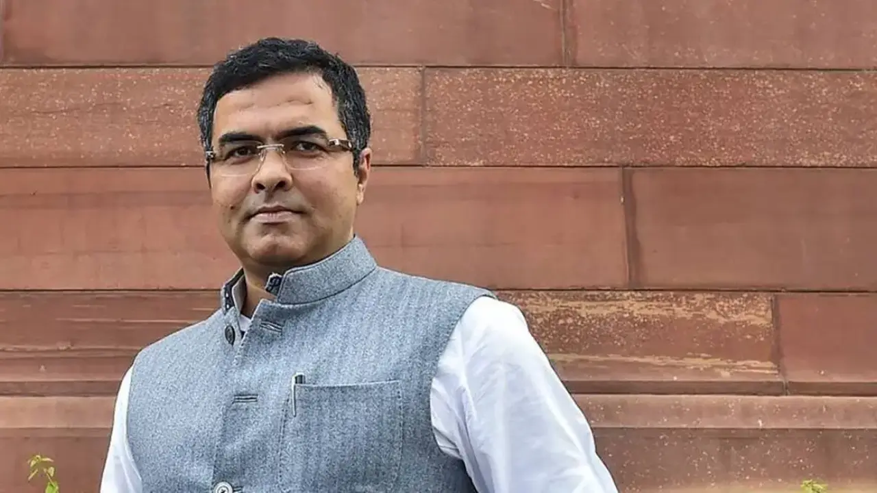 थप्पड़ विवाद पर प्रवेश वर्मा की सफाई, आप कार्यकर्ता पर लगाए आरोप