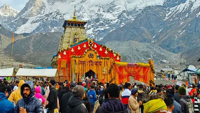 फिर शुरू हुई चारधाम यात्रा, मौसम साफ होते ही प्रशासन ने लिया फैसला