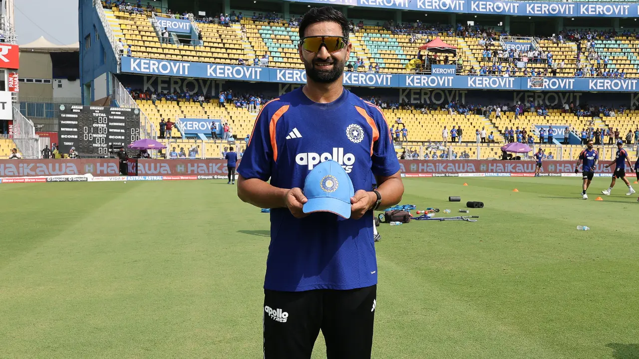आकिब नबी का Team India में डेब्यू, जम्मू एंड कश्मीर के बने तीसरे क्रिकेटर