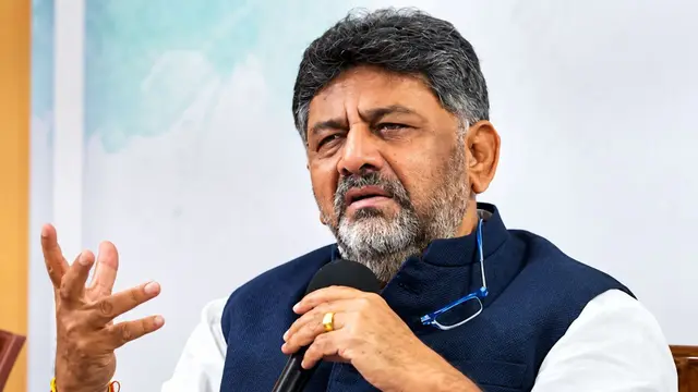 Voter List से नाम हटाने की साजिश, CM Shivakumar बोले-फर्जी Form 7 पर नजर रखें