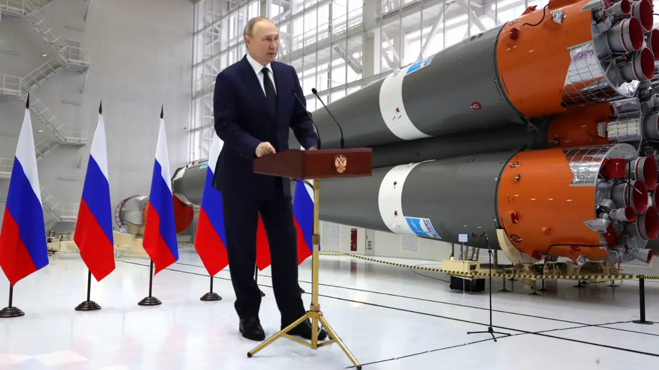 ‘यूरोप बढ़ा रहा तनाव’, Putin बोले- हमला हुआ तो सभी हथियारों का करेंगे इस्तेमाल