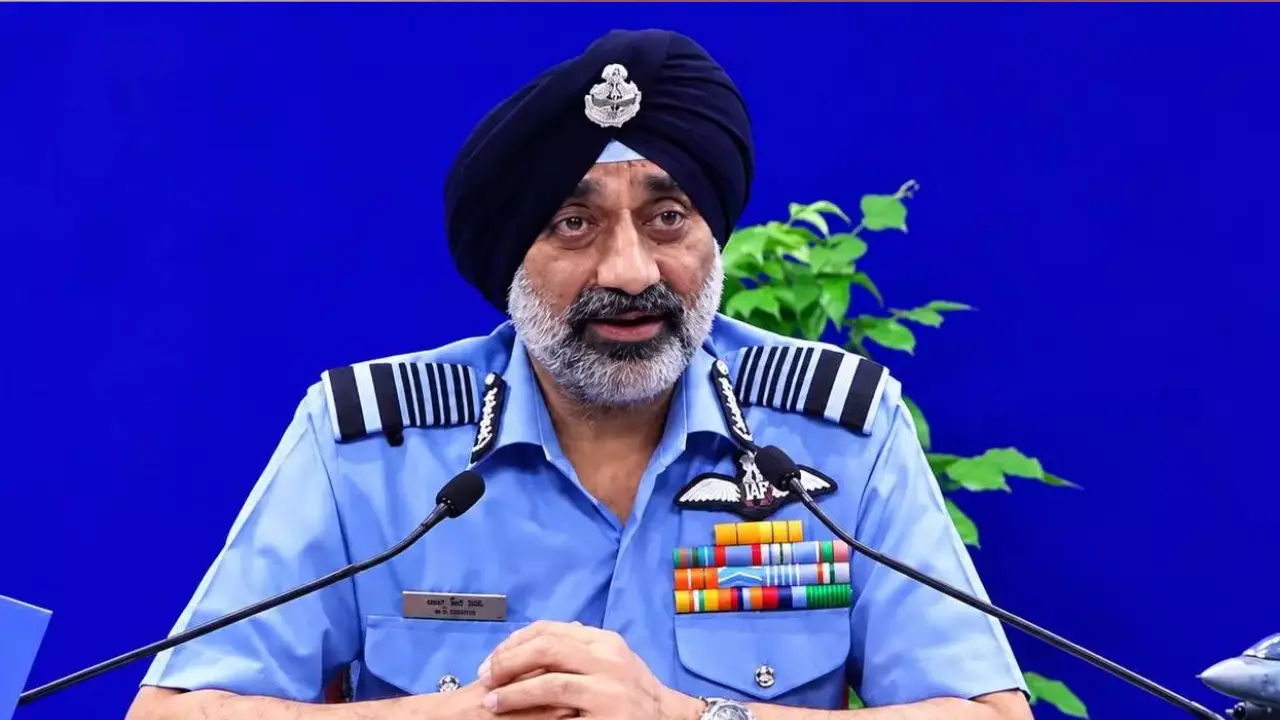 IAF Chief ने कैप्टन स्मित की तारीफ की, बोले- हर भारतीय को गर्व होना चाहिए