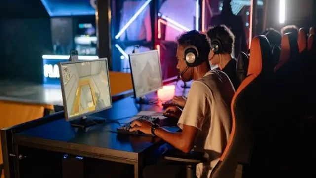 Philippines में Illegal Online Gaming पर बड़ा एक्शन, 244 विदेशी गिरफ्तार