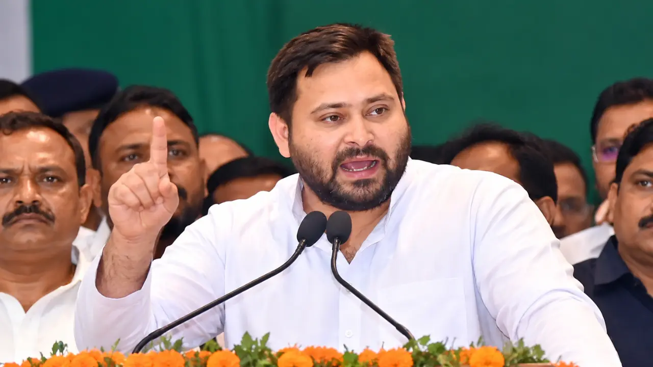 Gyanesh Kumar के खिलाफ Tejashwi का ऐलान, 7-8 अक्टूबर को बिहार में प्रोटेस्ट