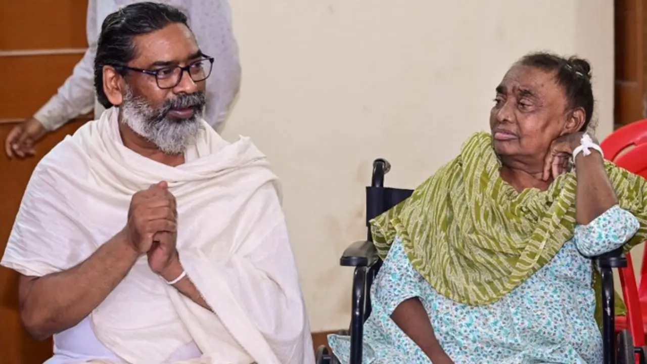 Jharkhand के CM Hemant Soren की मां Rupi Soren का निधन, JMM ने जताया शोक