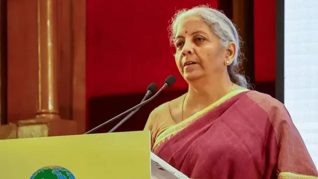 Singapore दौरे पर Finance Minister निर्मला सीतारमण, Trade और Investment पर चर्चा