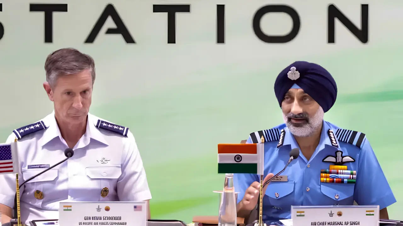 ‘F-35 के पास तक नहीं जाने देते’, Air Force Chief AP Singh का अमेरिका पर तंज