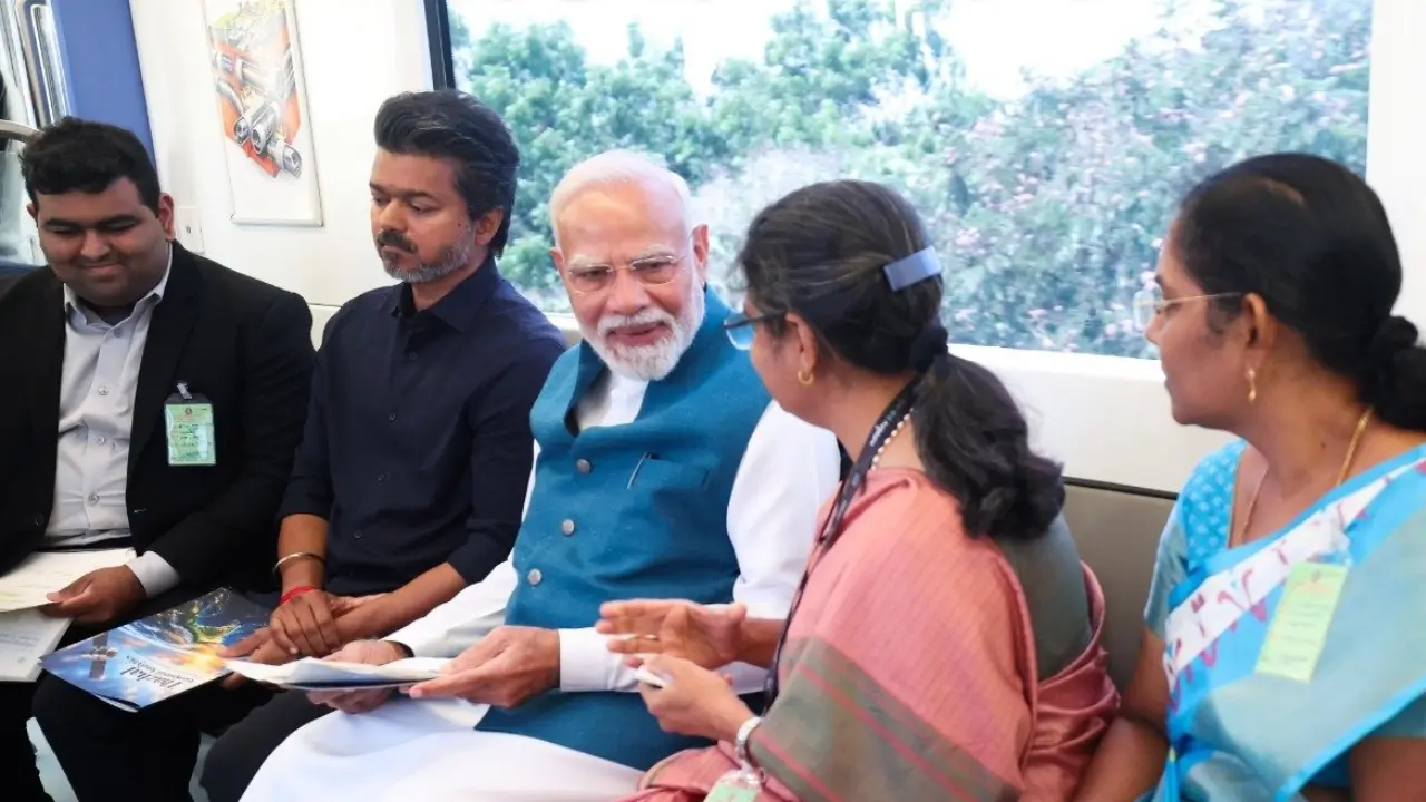 PM Modi और CM Vijay एक मंच पर, चेन्नई को मिले कई बड़े विकास प्रोजेक्ट