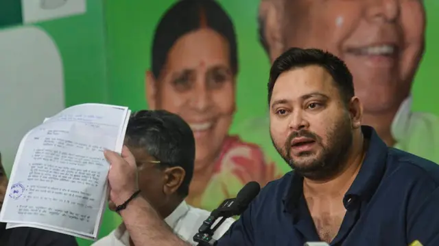‘किसके कहने पर चुनाव आयोग ने धांधली की?’, तेजस्वी यादव ने उठाए सवाल