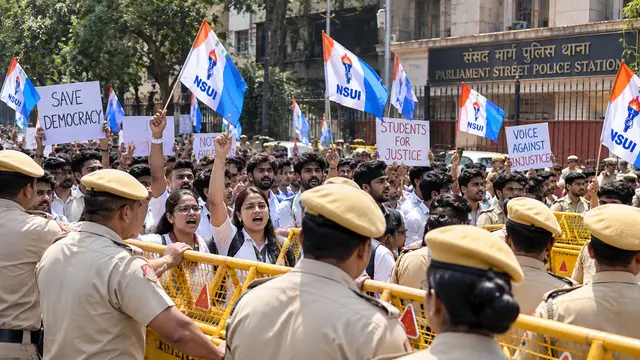 Gyanesh Kumar के खिलाफ प्रदर्शन, Delhi Police ने NSUI कार्यकर्ता को किया डिटेन