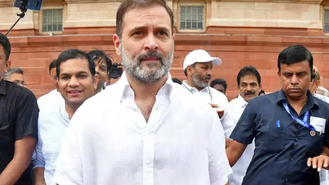 Rahul Gandhi ने Delhi पुलिस पर लगाया छात्रों से मारपीट का आरोप, कार्रवाई की मांग