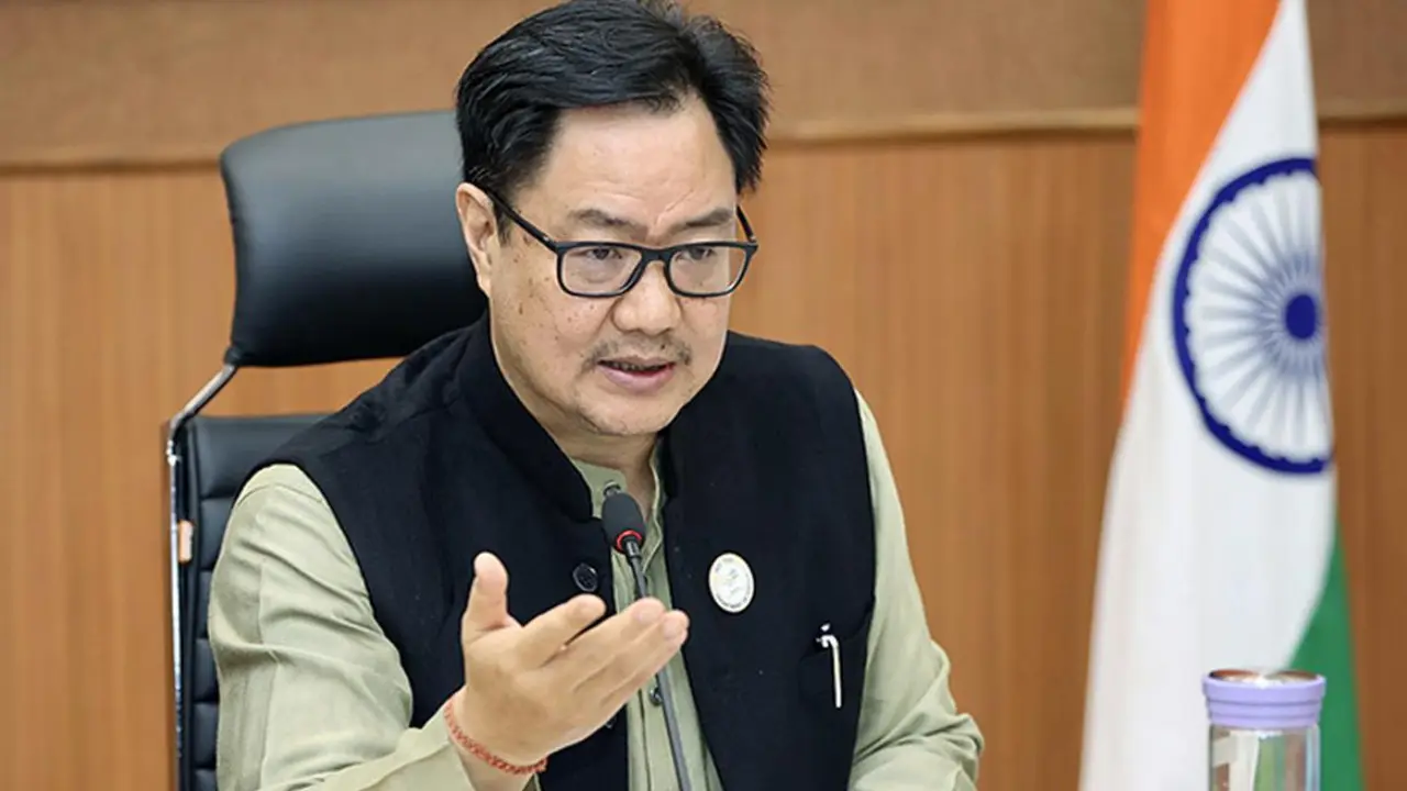 ‘भारत बांग्लादेश नहीं’, Regime Change की बात पर Kiren Rijiju का जवाब