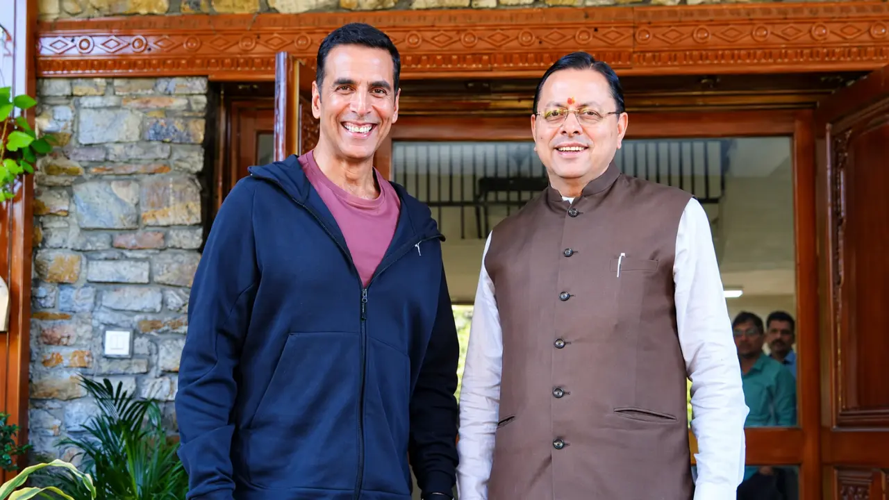 Akshay Kumar ने की CM Pushkar Singh Dhami से मुलाकात, Film Policy पर हुई बात