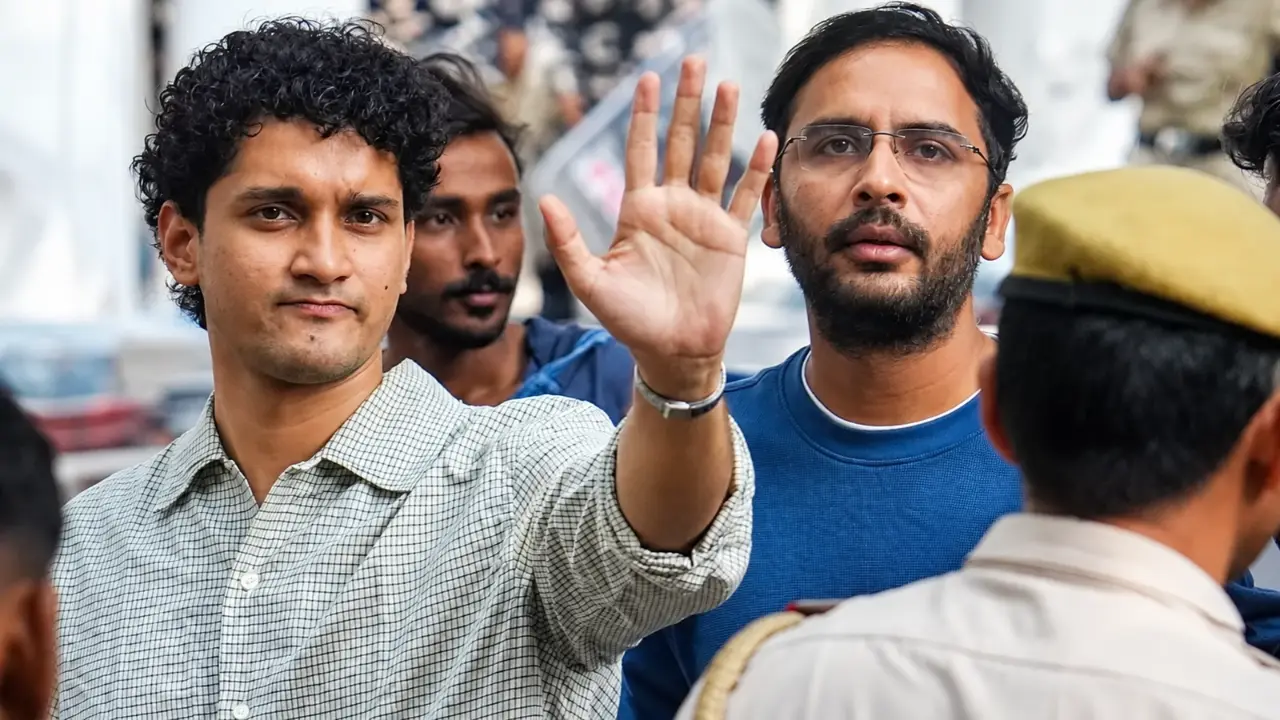 रिहाई के अगले दिन CJP नेताओं को समन, Crime Branch ने पूछताछ के लिए बुलाया
