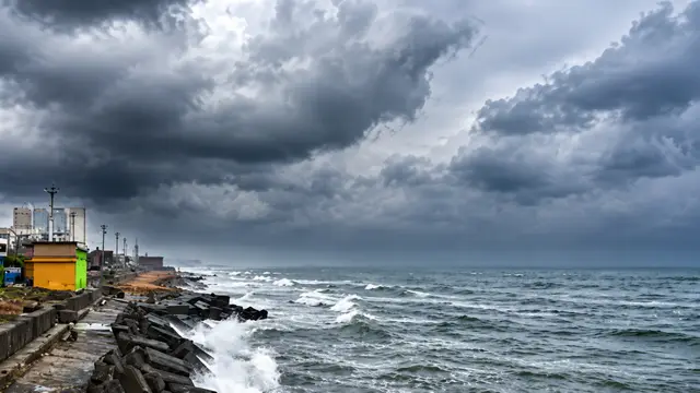 Cyclone Arnab: ओडिशा में भारी बारिश का अलर्ट, 225 रेस्क्यू टीमें तैनात